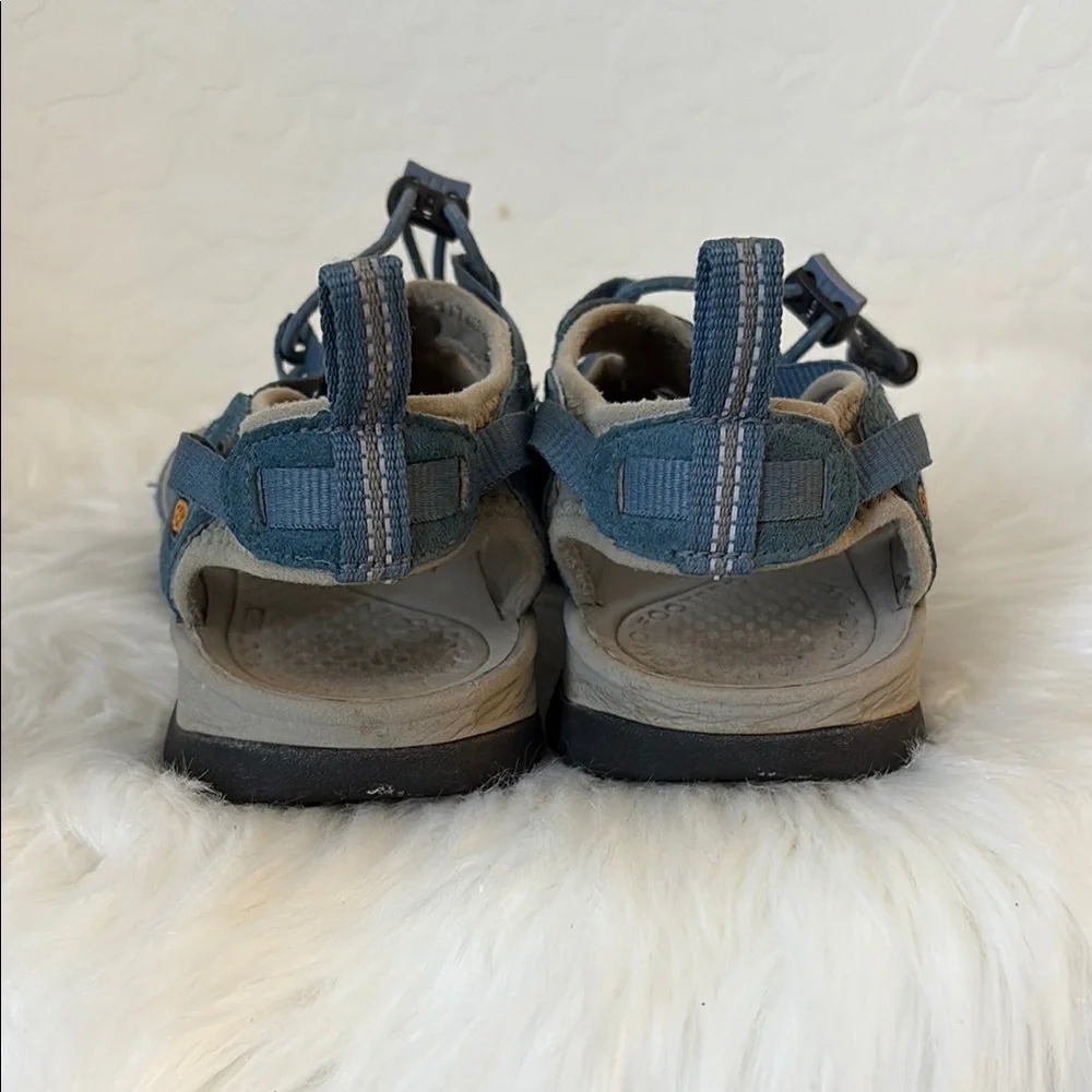 KEEN kids Blue Outdoor Sandals. 4